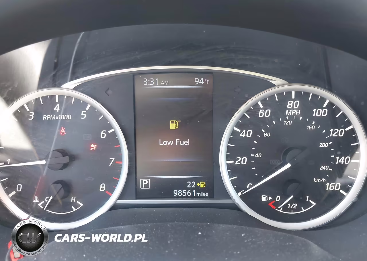 2017 Nissan Sentra Sr VIN:3N1AB7AP9HY390023 - 7