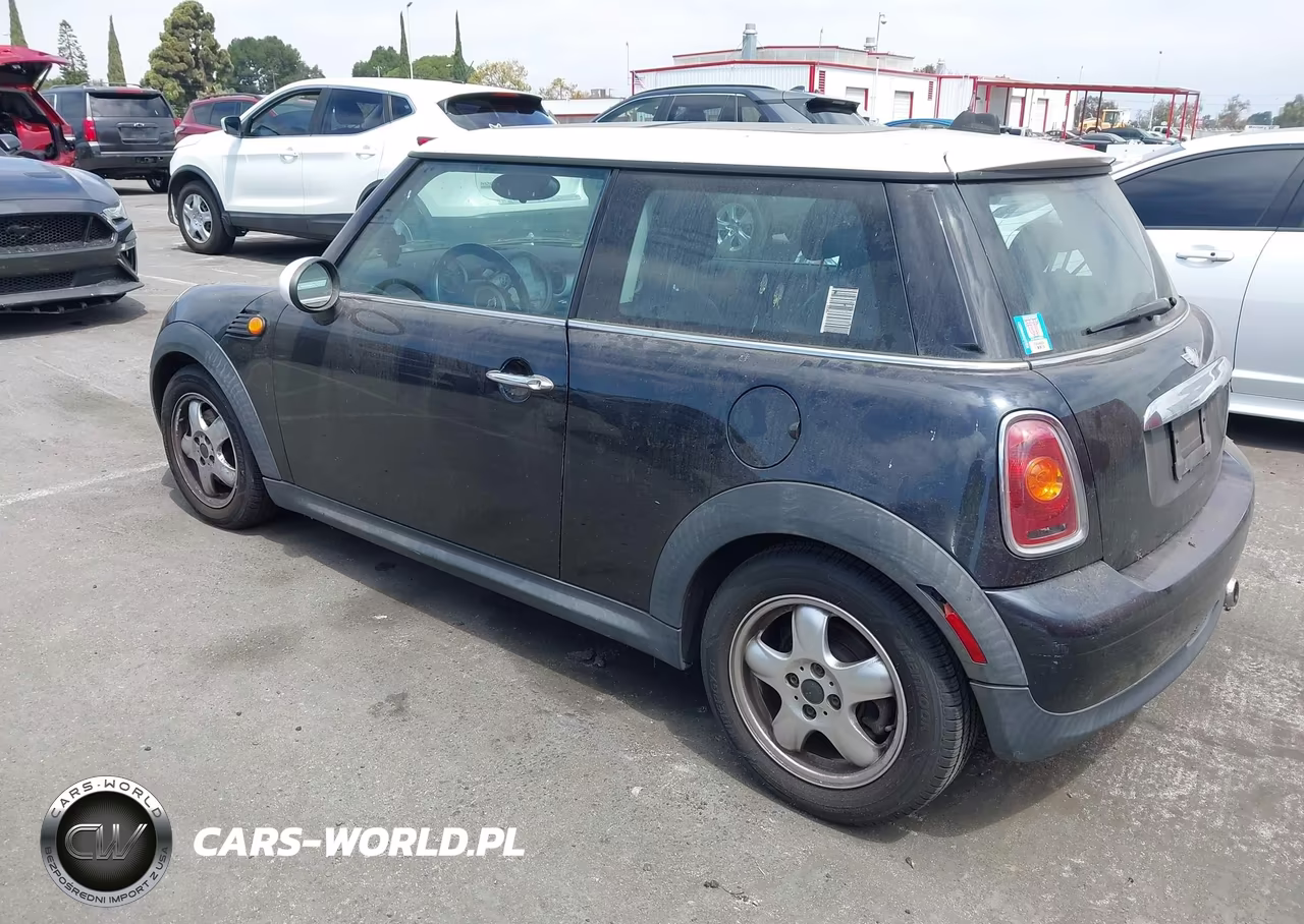 2007 Mini Cooper VIN:WMWMF33577TL78038 - 3