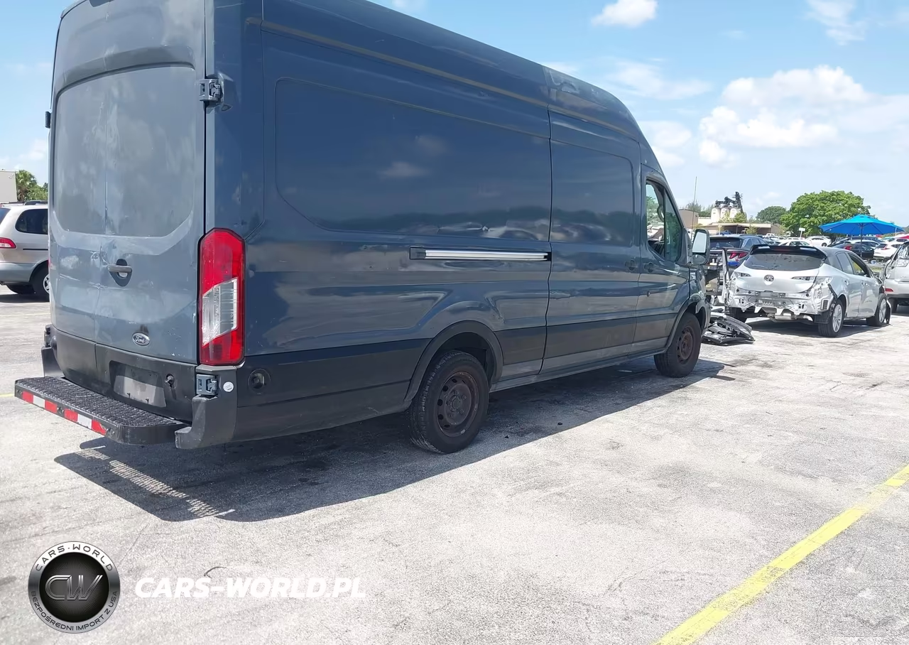 2019 Ford Transit-250 VIN:1FTYR3XM4KKB29000 - 4