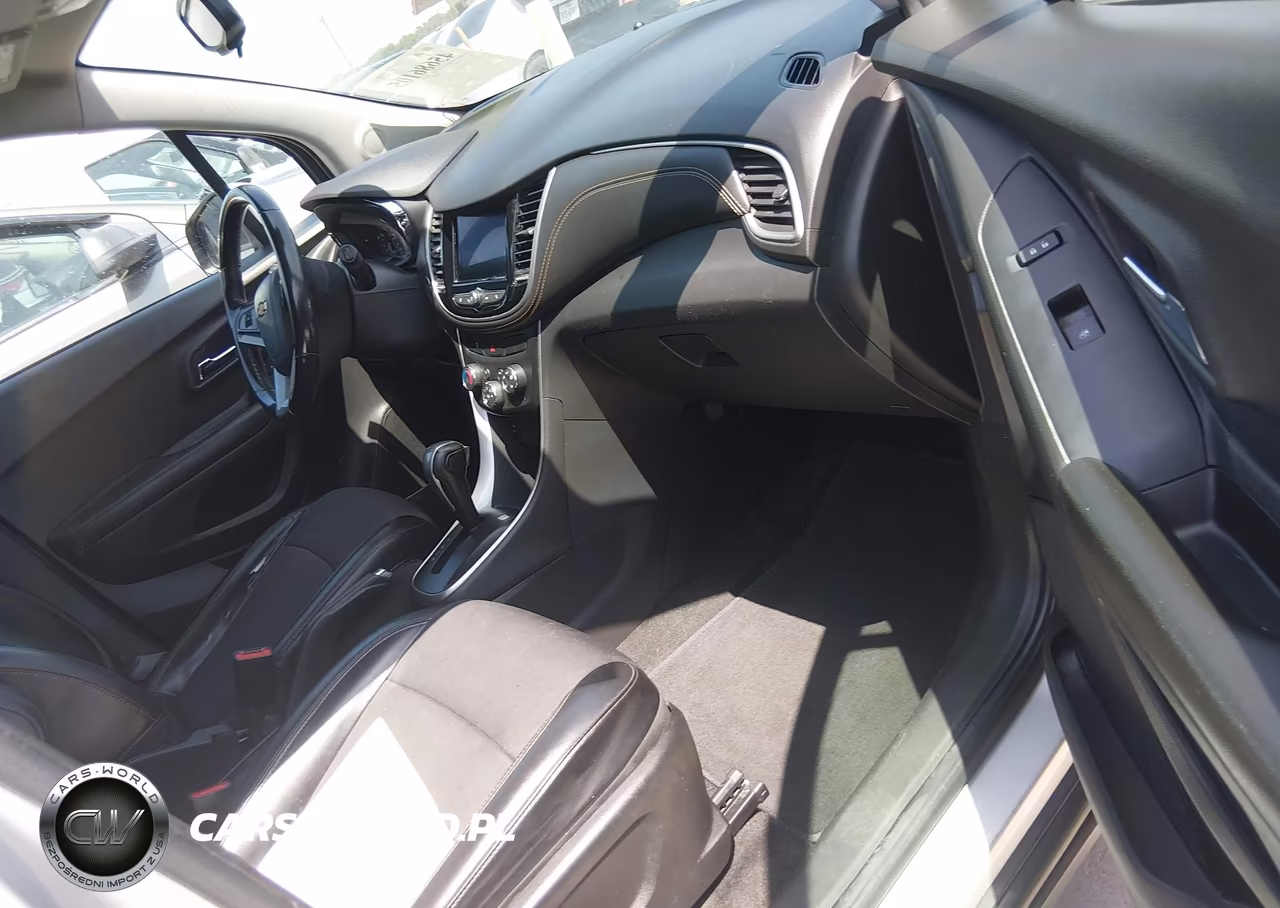 2021 Chevrolet Trax Fwd Lt VIN:KL7CJLSB5MB334154 - 5