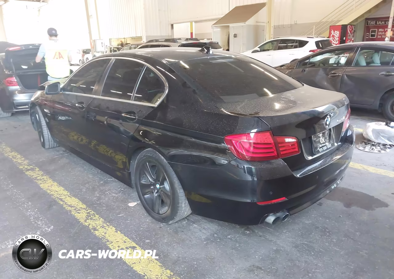 2012 BMW 528I xDrive VIN:WBAXH5C55CDW10644 - 3