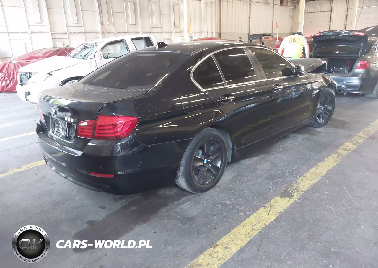2012 BMW 528I xDrive VIN:WBAXH5C55CDW10644 - 4