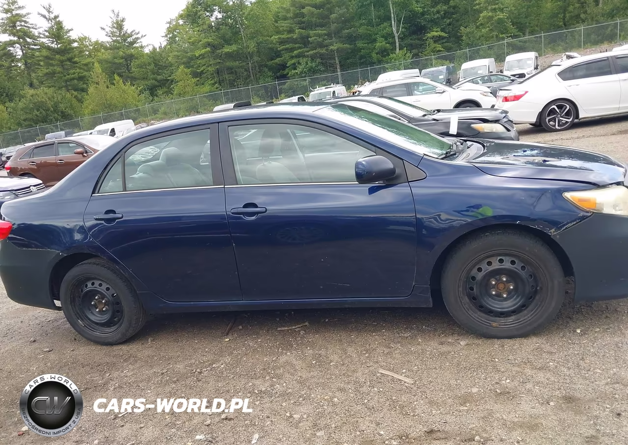2013 Toyota Corolla Le VIN:5YFBU4EE4DP163142 - 13
