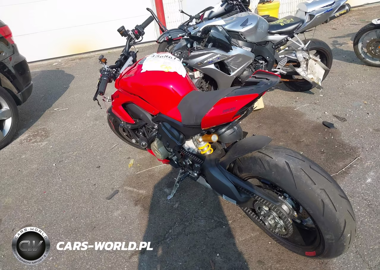 2024 Ducati Streetfighter V4-V4S VIN:ZDMFAKWW4RB009644 - 3