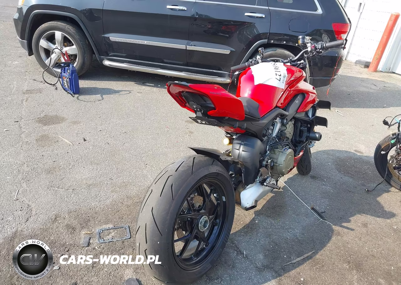 2024 Ducati Streetfighter V4-V4S VIN:ZDMFAKWW4RB009644 - 4