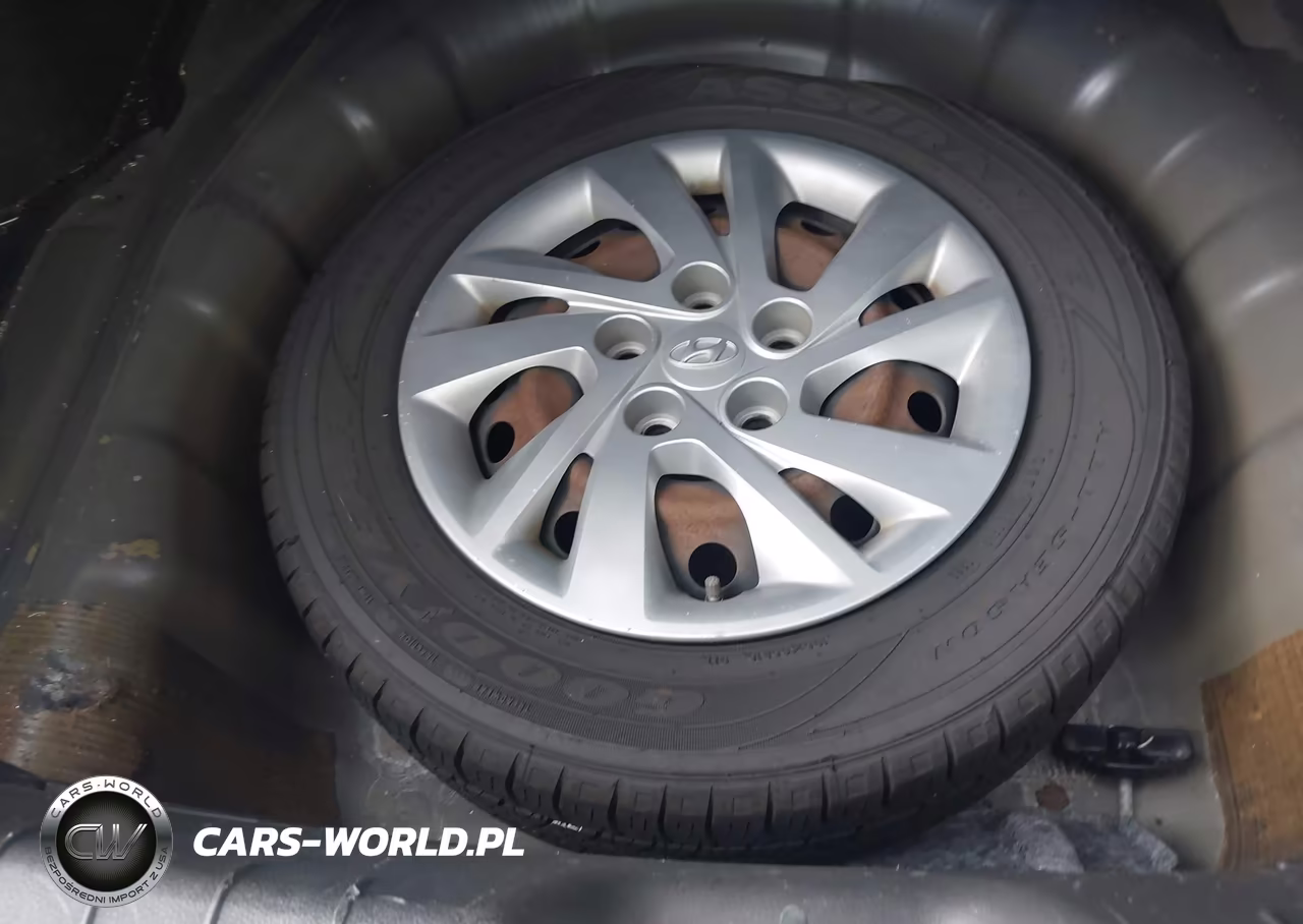 2020 Hyundai Elantra Se VIN:5NPD74LF4LH613282 - 12