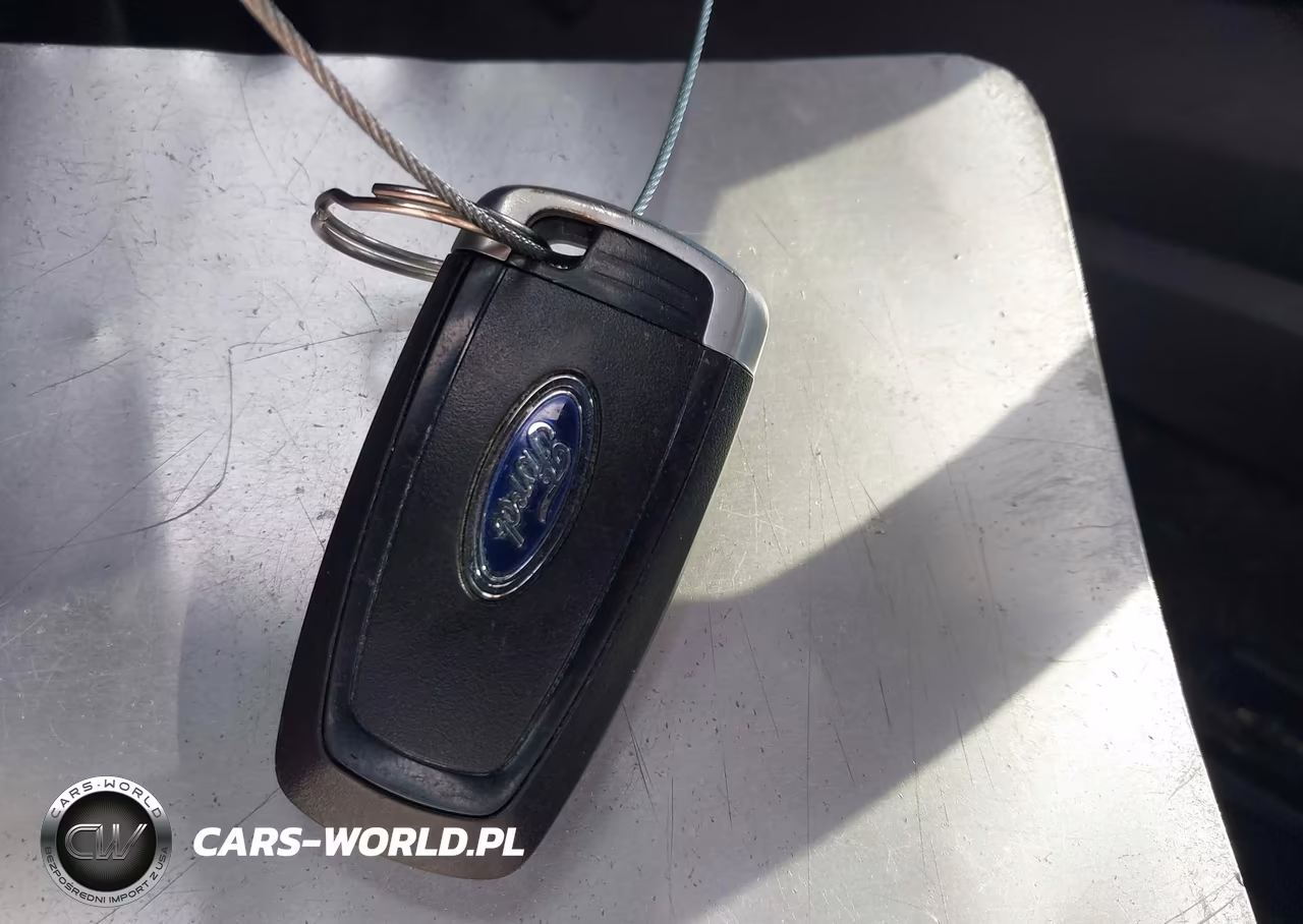 2020 Ford Fusion Titanium VIN:3FA6P0D92LR152693 - 11