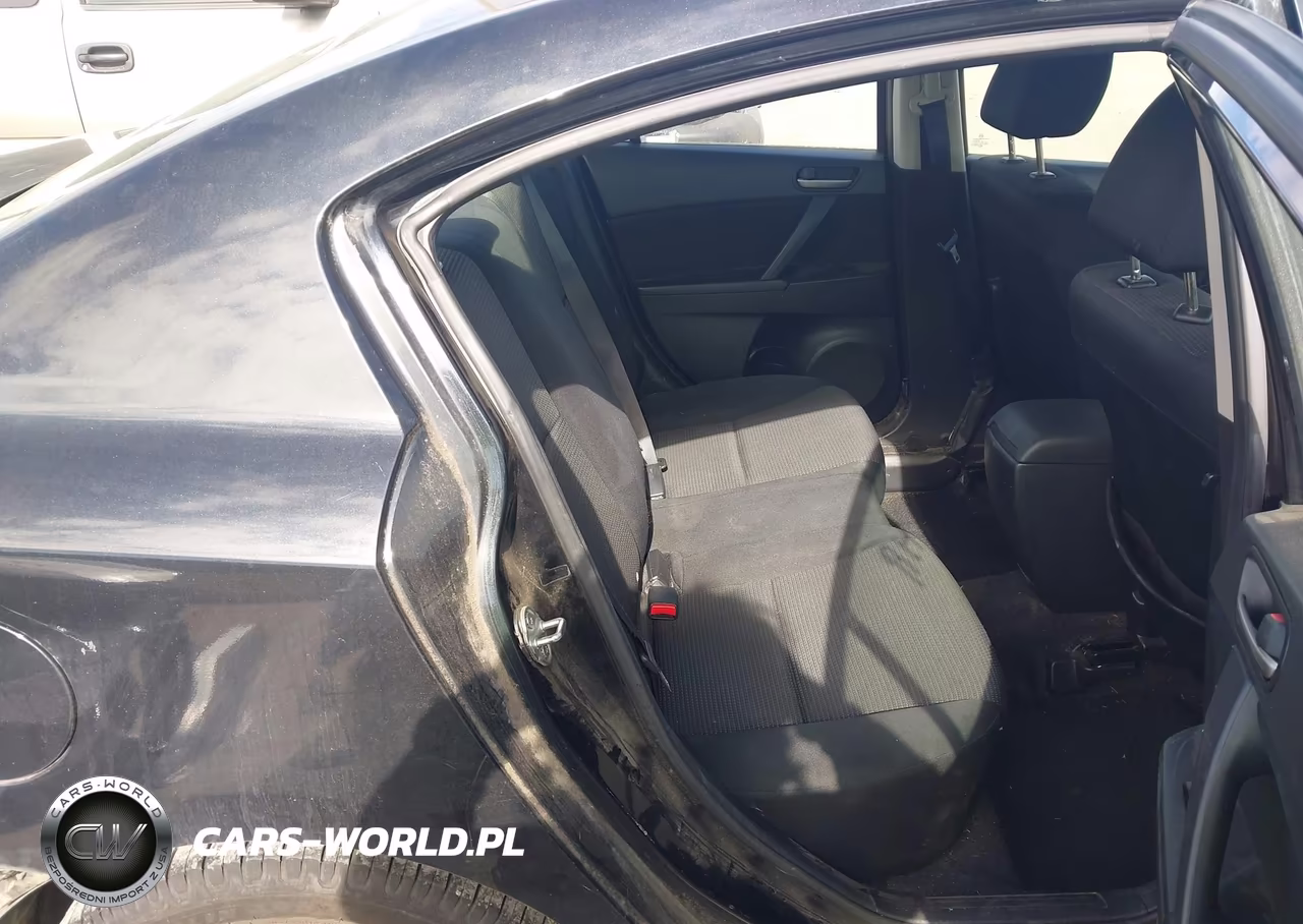 2012 Mazda Mazda3 I Sport VIN:JM1BL1UG0C1592690 - 8