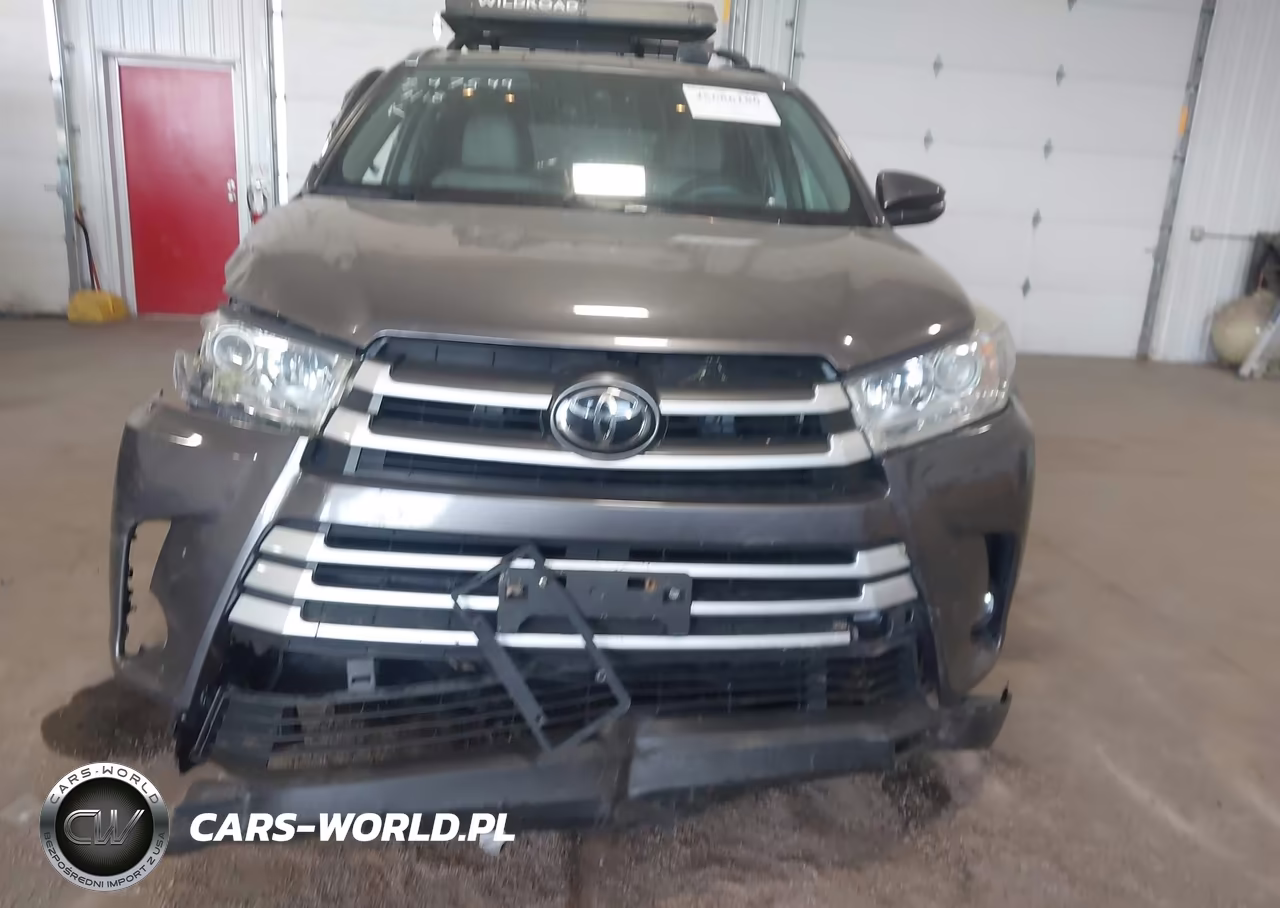 2017 Toyota Highlander Xle VIN:5TDJZRFH8HS456915 - 12