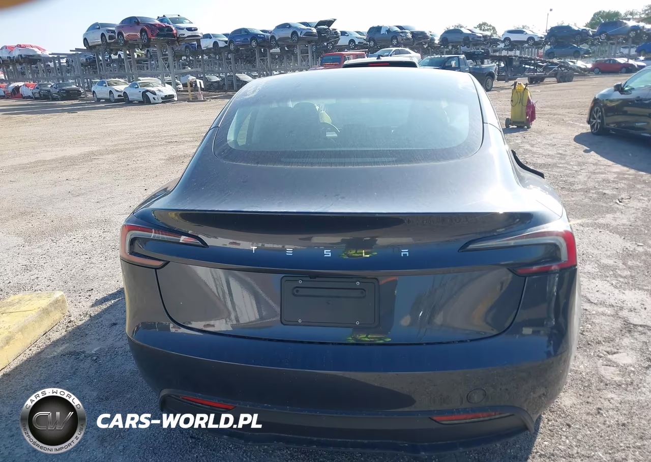 2025 Tesla Model 3 Long Range Rear-Wheel Drive-Standard Rear-Wheel Drive VIN:5YJ3E1EAXSF018886 - 14