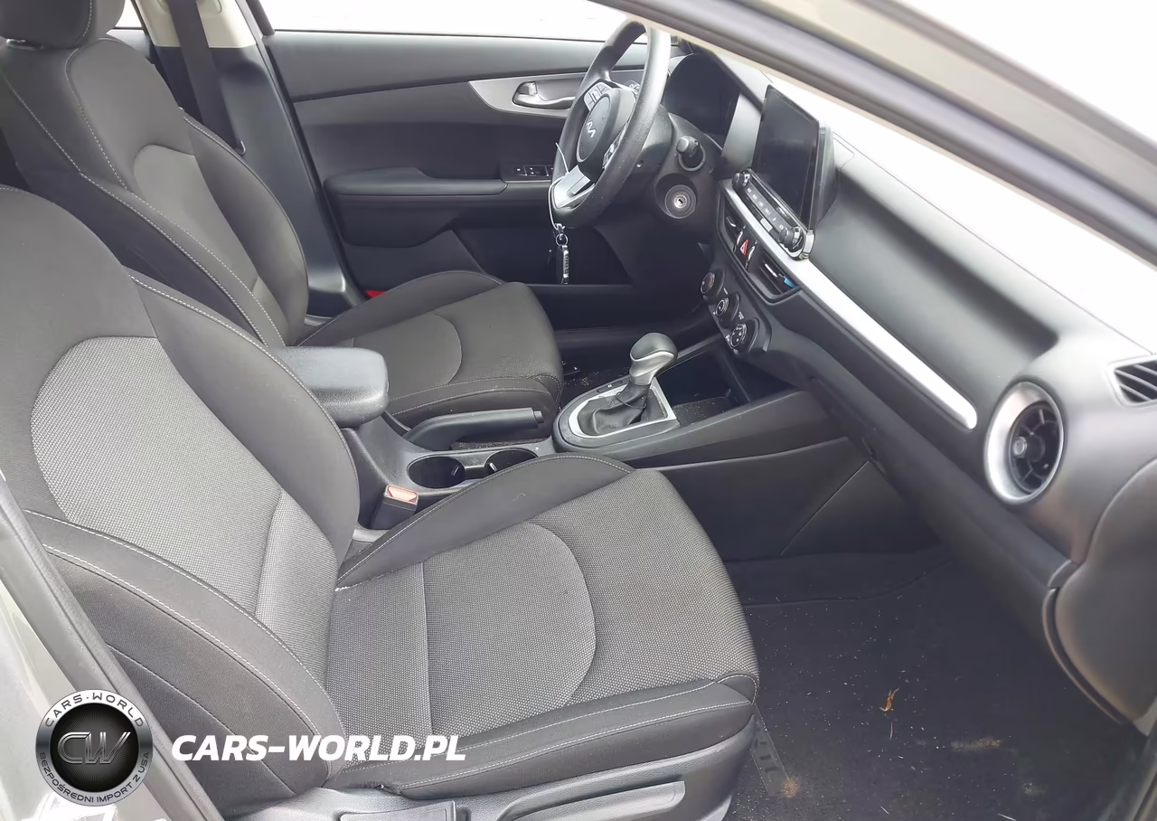 2023 Kia Forte Lxs VIN:3KPF24AD7PE662897 - 5