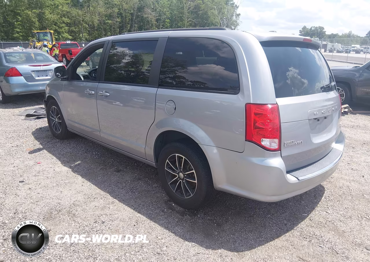 2018 Dodge Grand Caravan Gt VIN:2C4RDGEG4JR255669 - 3