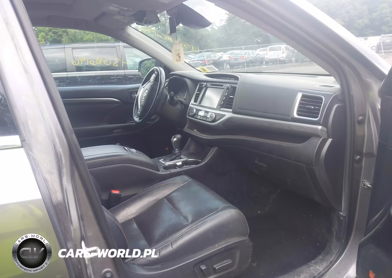 2019 Toyota Highlander Limited VIN:5TDDZRFH2KS993364 - 5