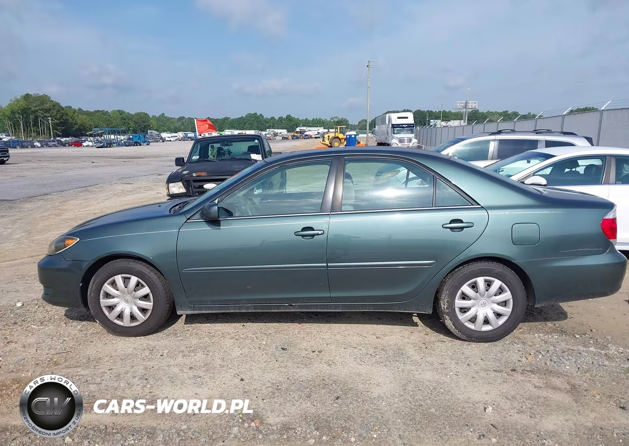 2005 Toyota Camry Le VIN:4T1BE32K85U037528 - 13