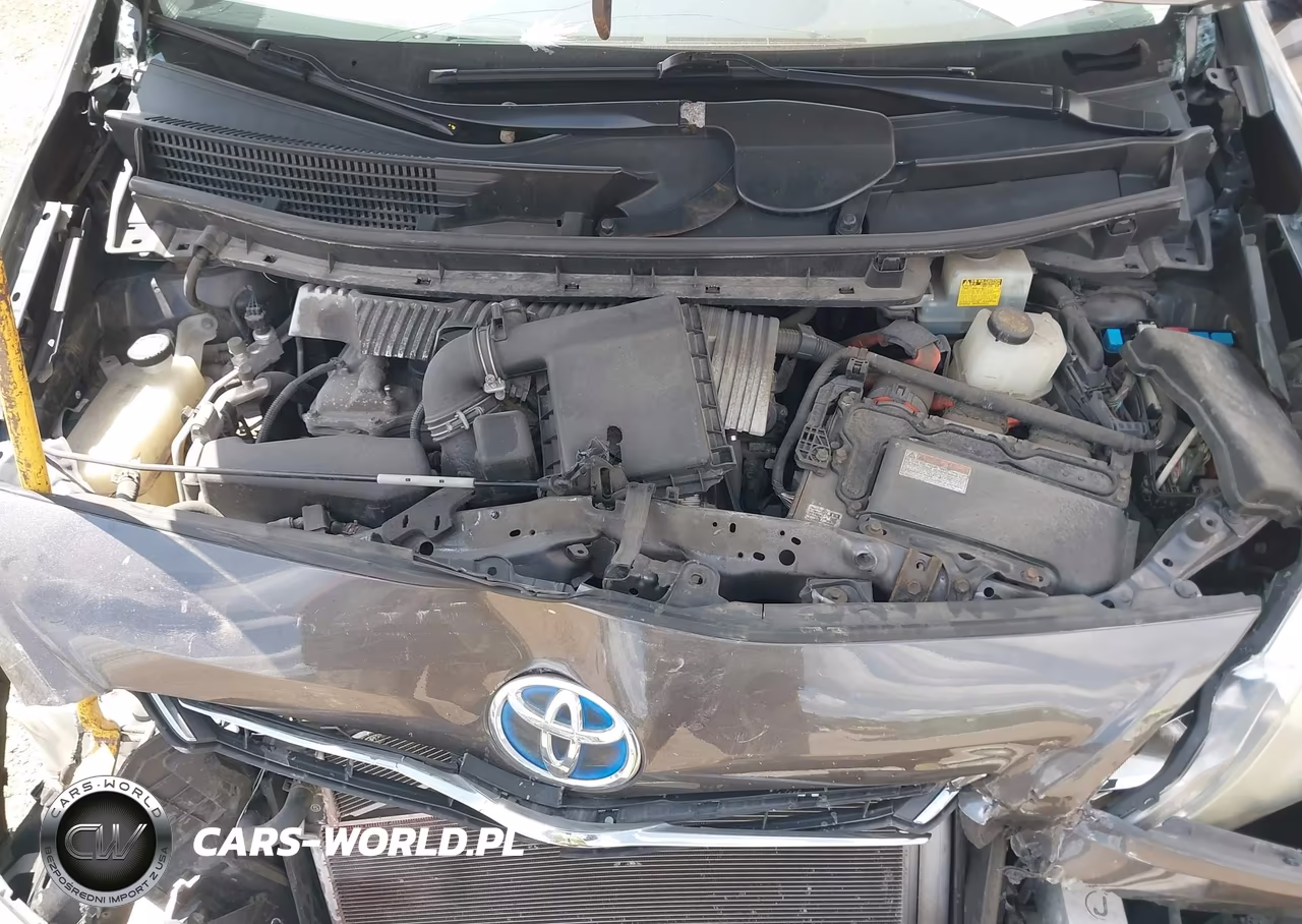 2013 Toyota Prius V Two VIN:JTDZN3EU4D3288177 - 10