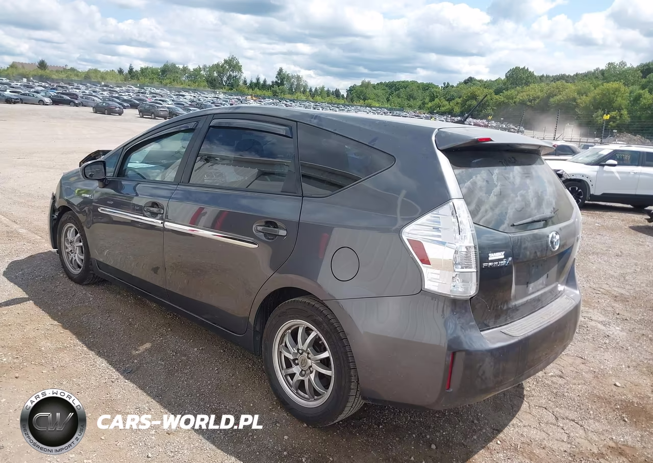 2013 Toyota Prius V Two VIN:JTDZN3EU4D3288177 - 3