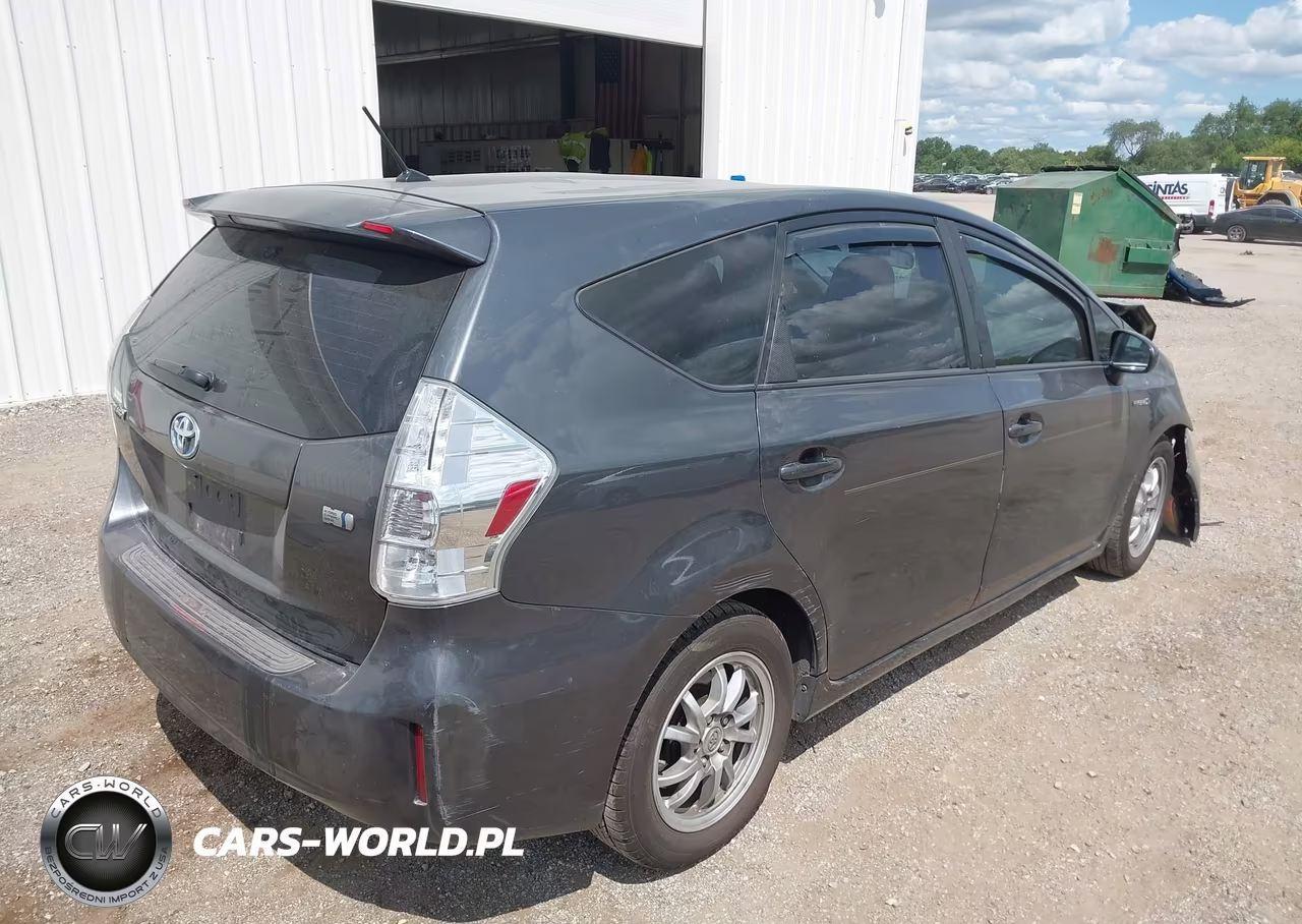 2013 Toyota Prius V Two VIN:JTDZN3EU4D3288177 - 4