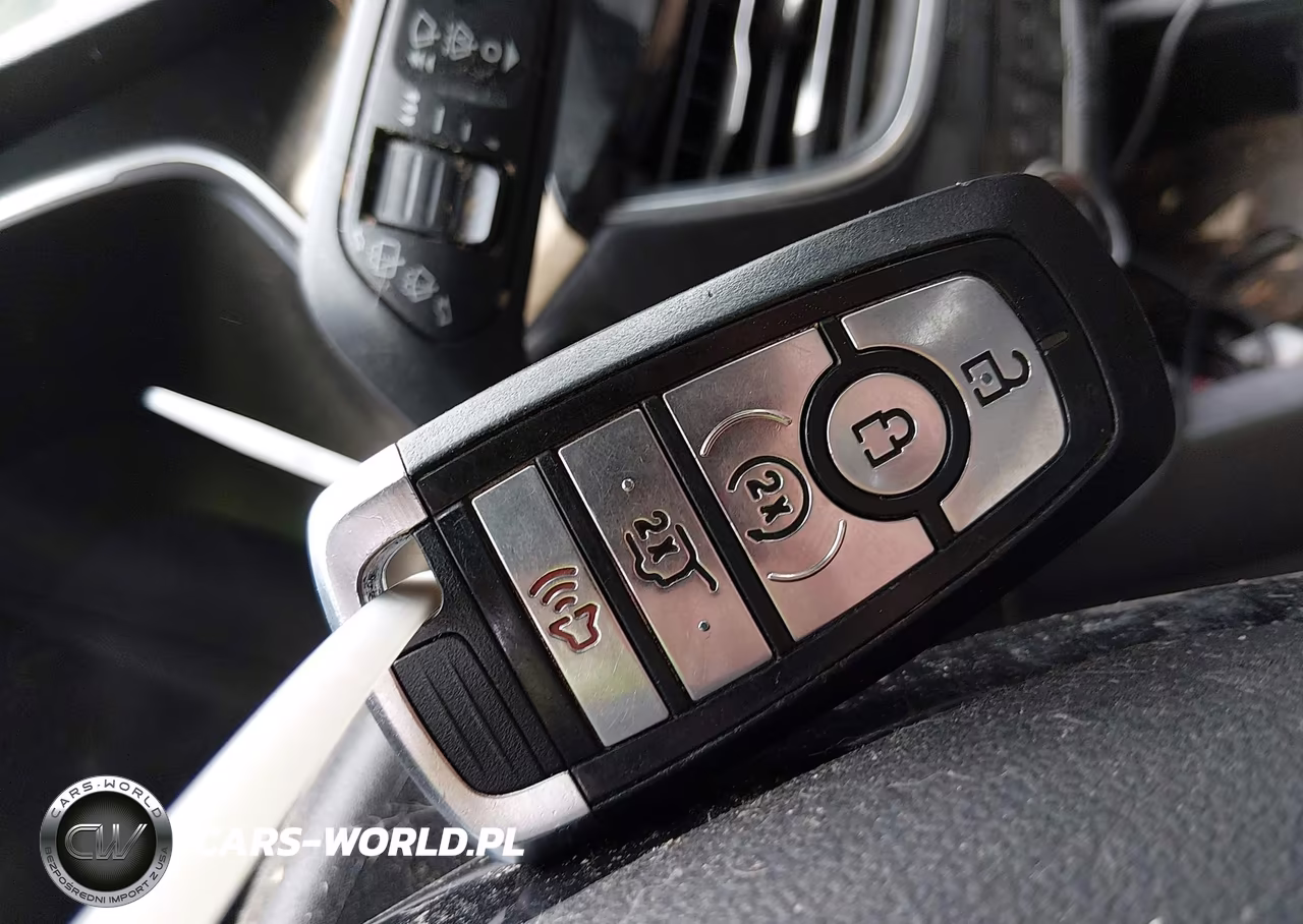 2021 Ford Escape Titanium Hybrid VIN:1FMCU0DZ4MUB01997 - 11