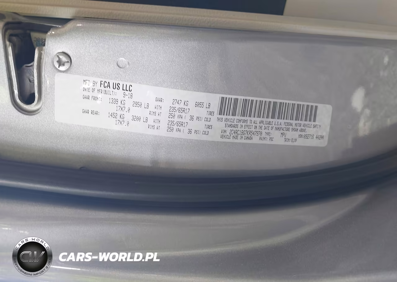 2019 Chrysler Pacifica Touring L VIN:2C4RC1BG7KR547970 - 9
