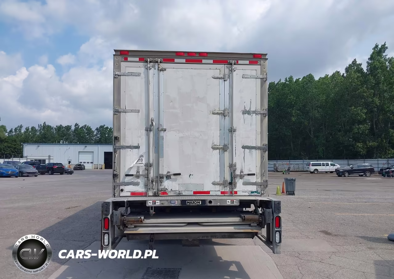 2019 Freightliner M2 106 VIN:1FVACXFC5KHKK4539 - 18