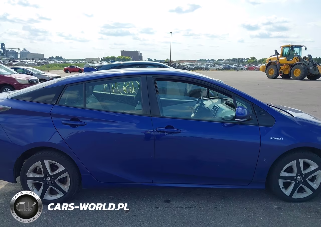 2017 Toyota Prius Four Touring VIN:JTDKARFU3H3528808 - 13