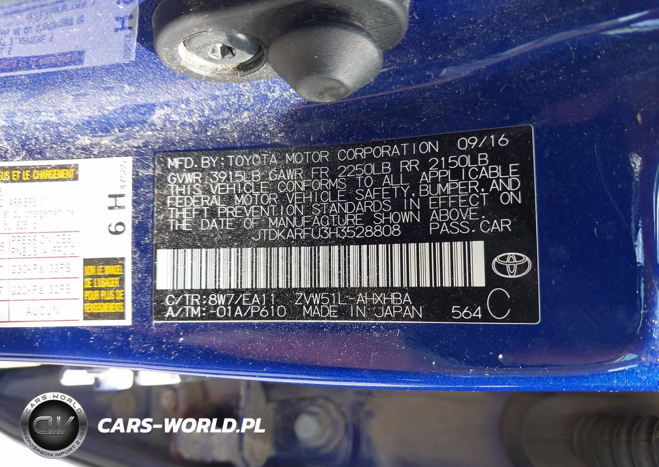 2017 Toyota Prius Four Touring VIN:JTDKARFU3H3528808 - 9