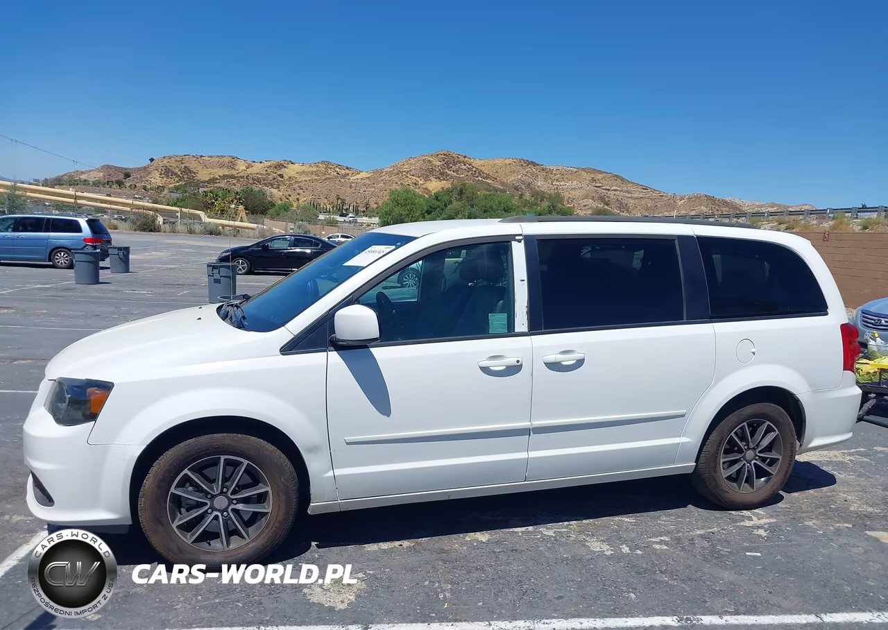 2017 Dodge Grand Caravan Gt VIN:2C4RDGEG4HR690556 - 14