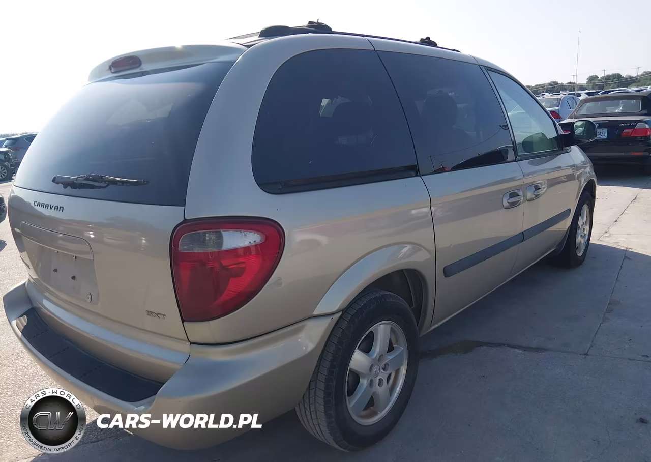 2005 Dodge Caravan Sxt VIN:1D4GP45R05B436483 - 4