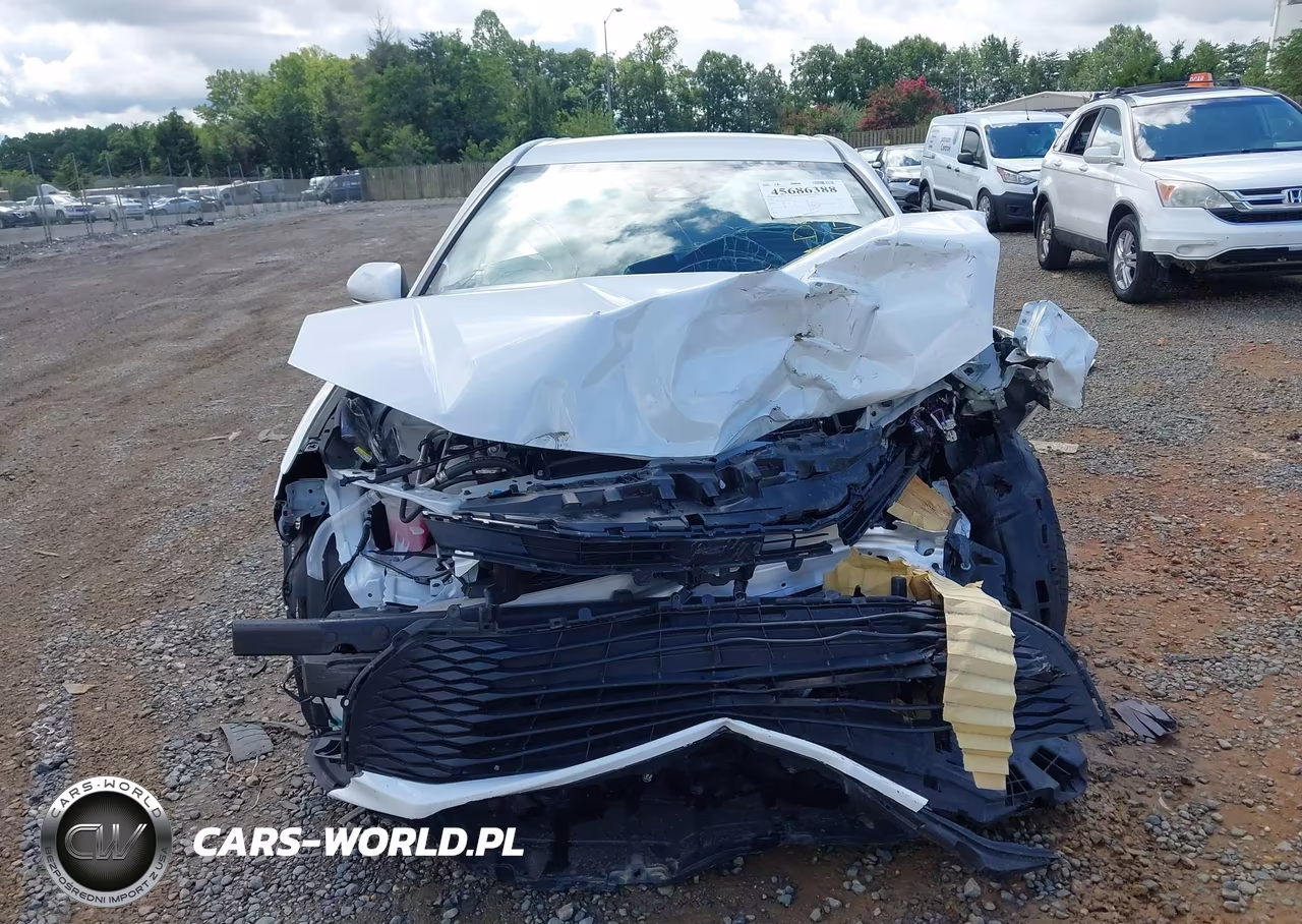 2025 Toyota Camry Le VIN:4T1DAACK5SU042253 - 12