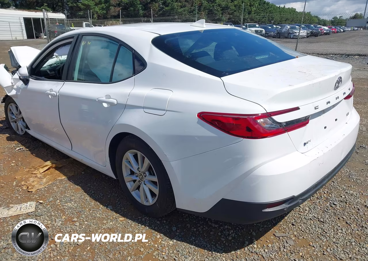 2025 Toyota Camry Le VIN:4T1DAACK5SU042253 - 3