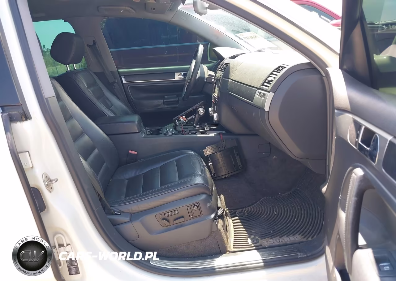 2004 Volkswagen Touareg V8 VIN:WVGCM67L84D021239 - 5
