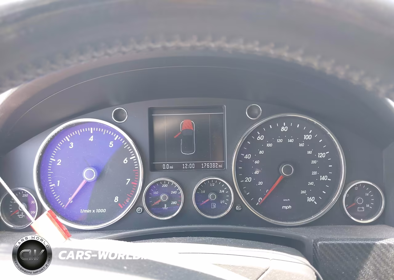 2004 Volkswagen Touareg V8 VIN:WVGCM67L84D021239 - 7