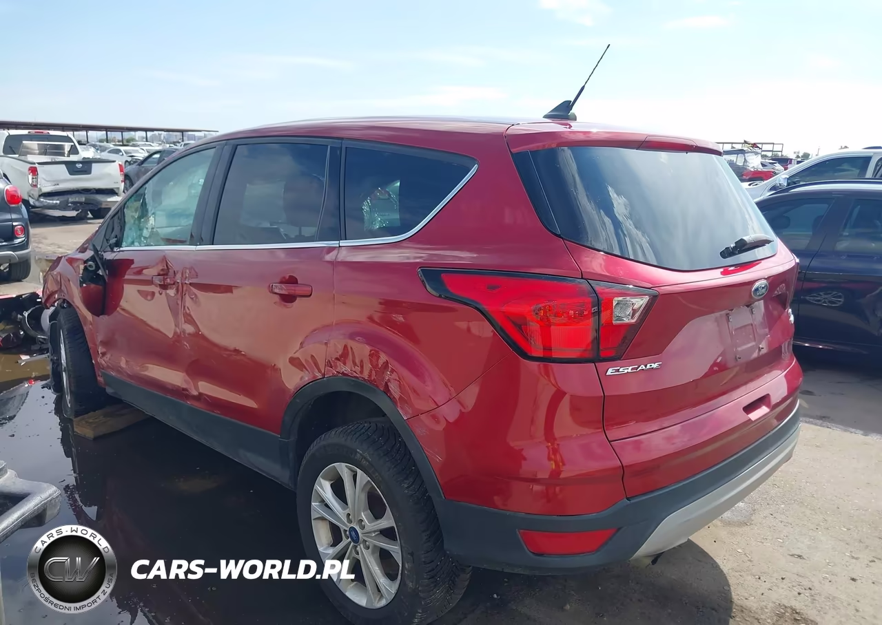 2019 Ford Escape Se VIN:1FMCU9GD4KUA97080 - 3