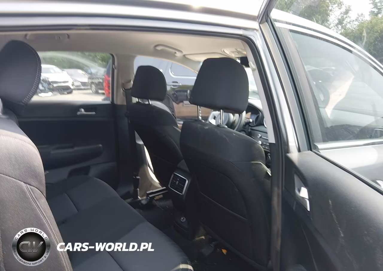 2020 Kia Sportage Lx VIN:KNDPM3AC8L7704911 - 8