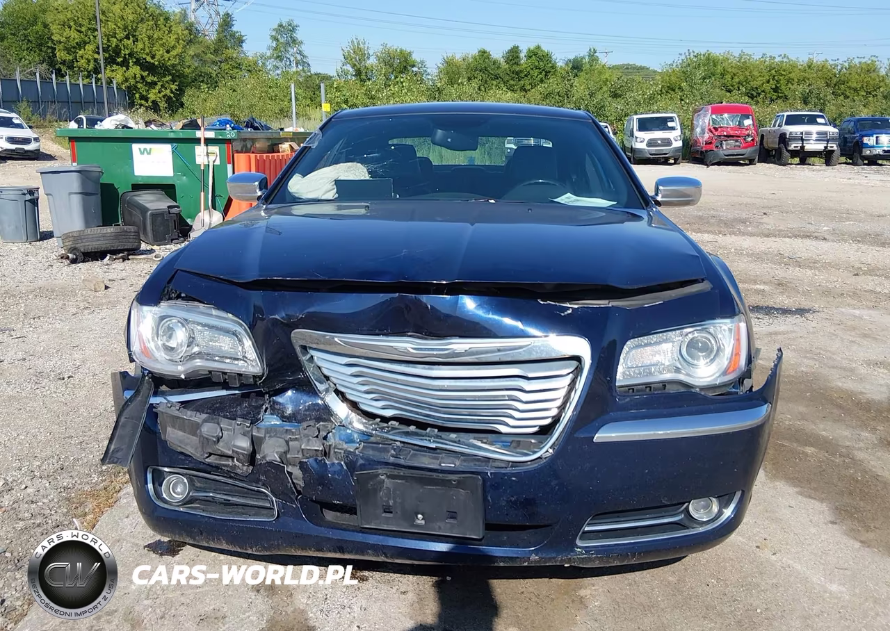 2013 Chrysler 300C VIN:2C3CCAEG2DH732443 - 12