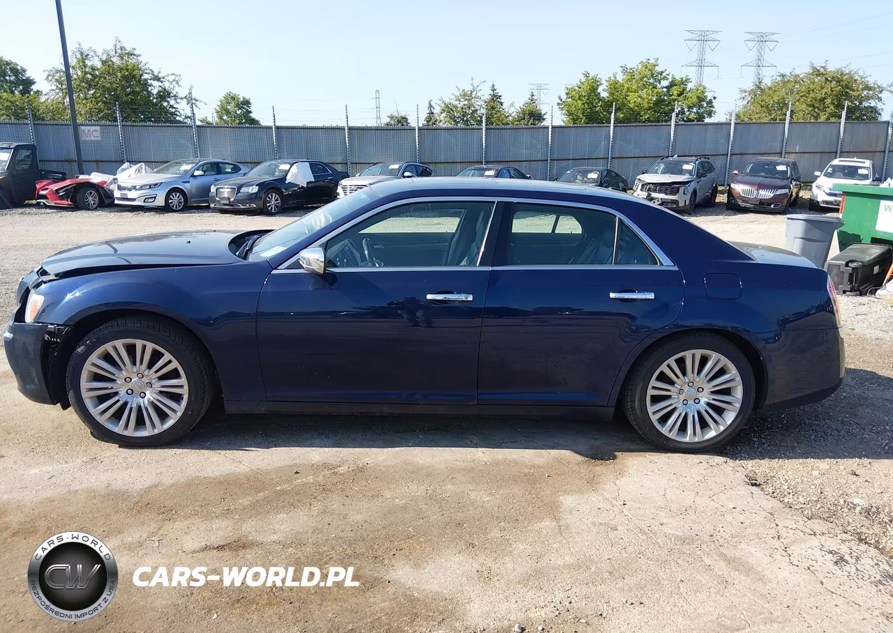 2013 Chrysler 300C VIN:2C3CCAEG2DH732443 - 14