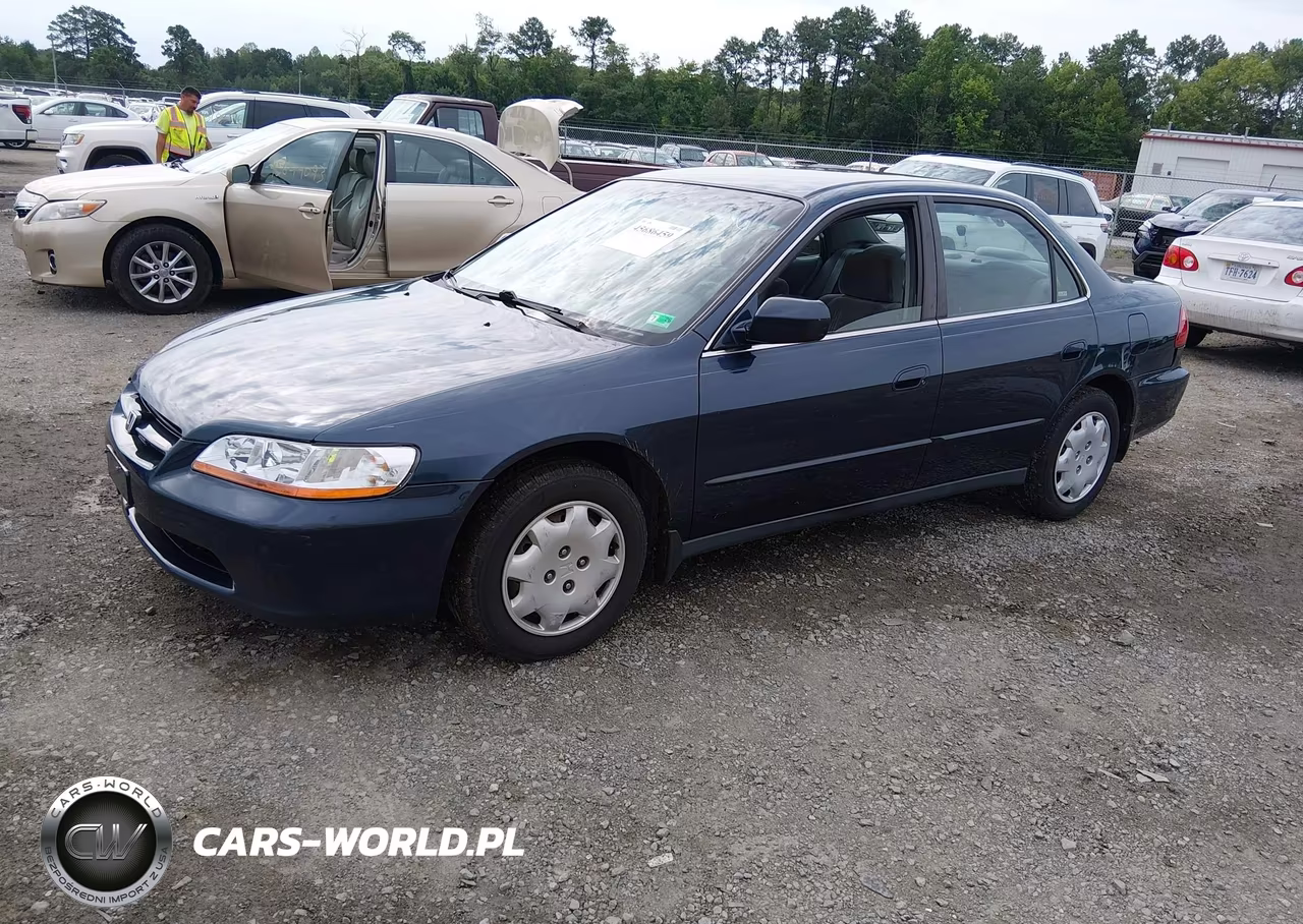 2000 Honda Accord 2.3 Lx VIN:1HGCG6650YA001736 - 2