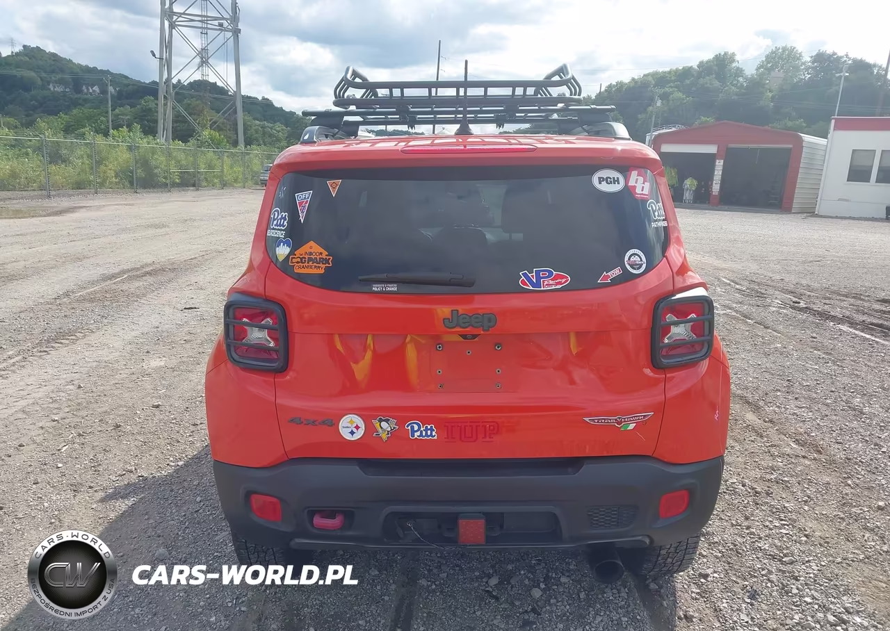 2017 Jeep Renegade Trailhawk VIN:ZACCJBCB1HPG38346 - 16