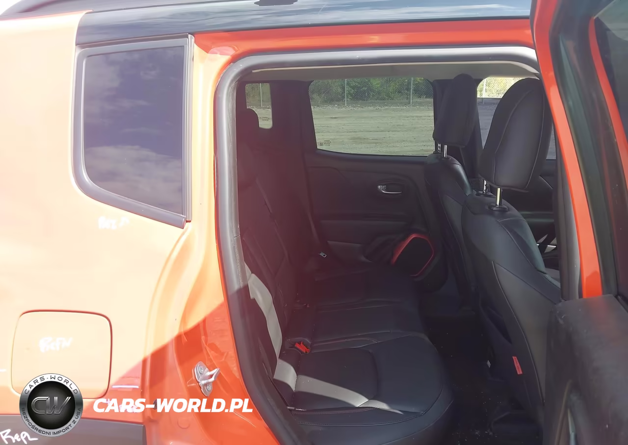 2017 Jeep Renegade Trailhawk VIN:ZACCJBCB1HPG38346 - 8