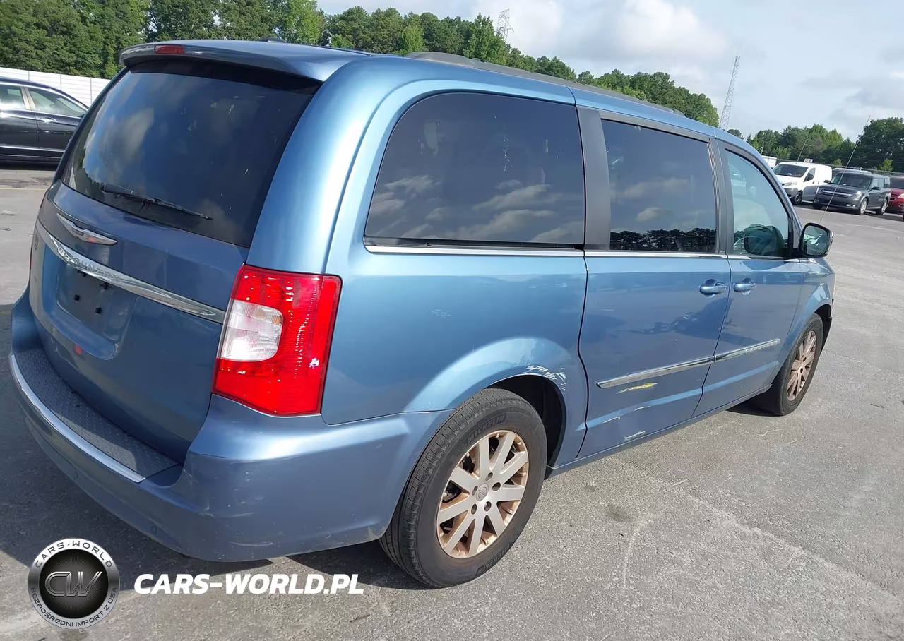 2011 Chrysler Town & Country Touring-L VIN:2A4RR8DG5BR758745 - 4