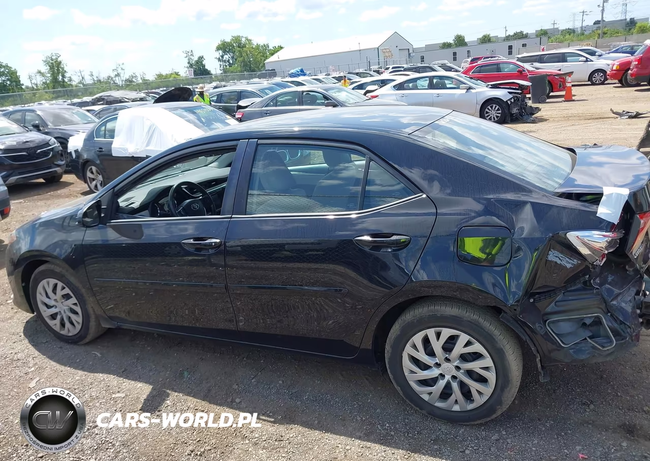 2018 Toyota Corolla Le VIN:2T1BURHE9JC058634 - 15