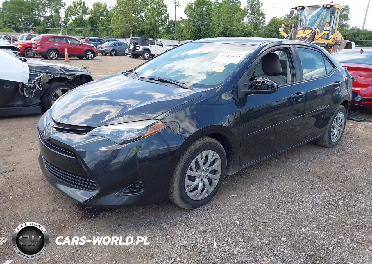 2018 Toyota Corolla Le VIN:2T1BURHE9JC058634 - 2