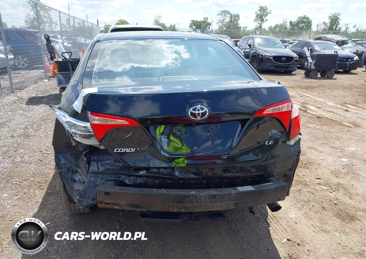 2018 Toyota Corolla Le VIN:2T1BURHE9JC058634 - 6