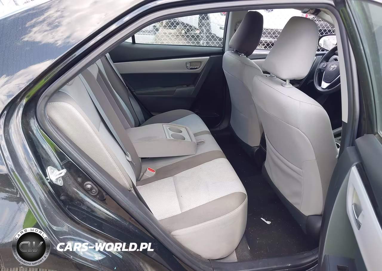 2018 Toyota Corolla Le VIN:2T1BURHE9JC058634 - 8
