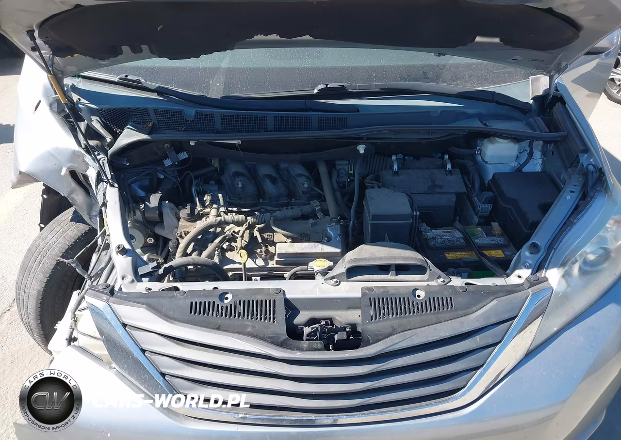 2014 Toyota Sienna Xle V6 8 Passenger VIN:5TDYK3DC8ES482319 - 10