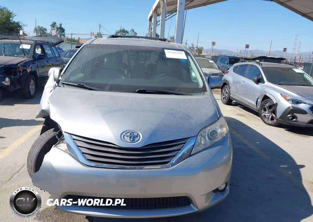 2014 Toyota Sienna Xle V6 8 Passenger VIN:5TDYK3DC8ES482319 - 12