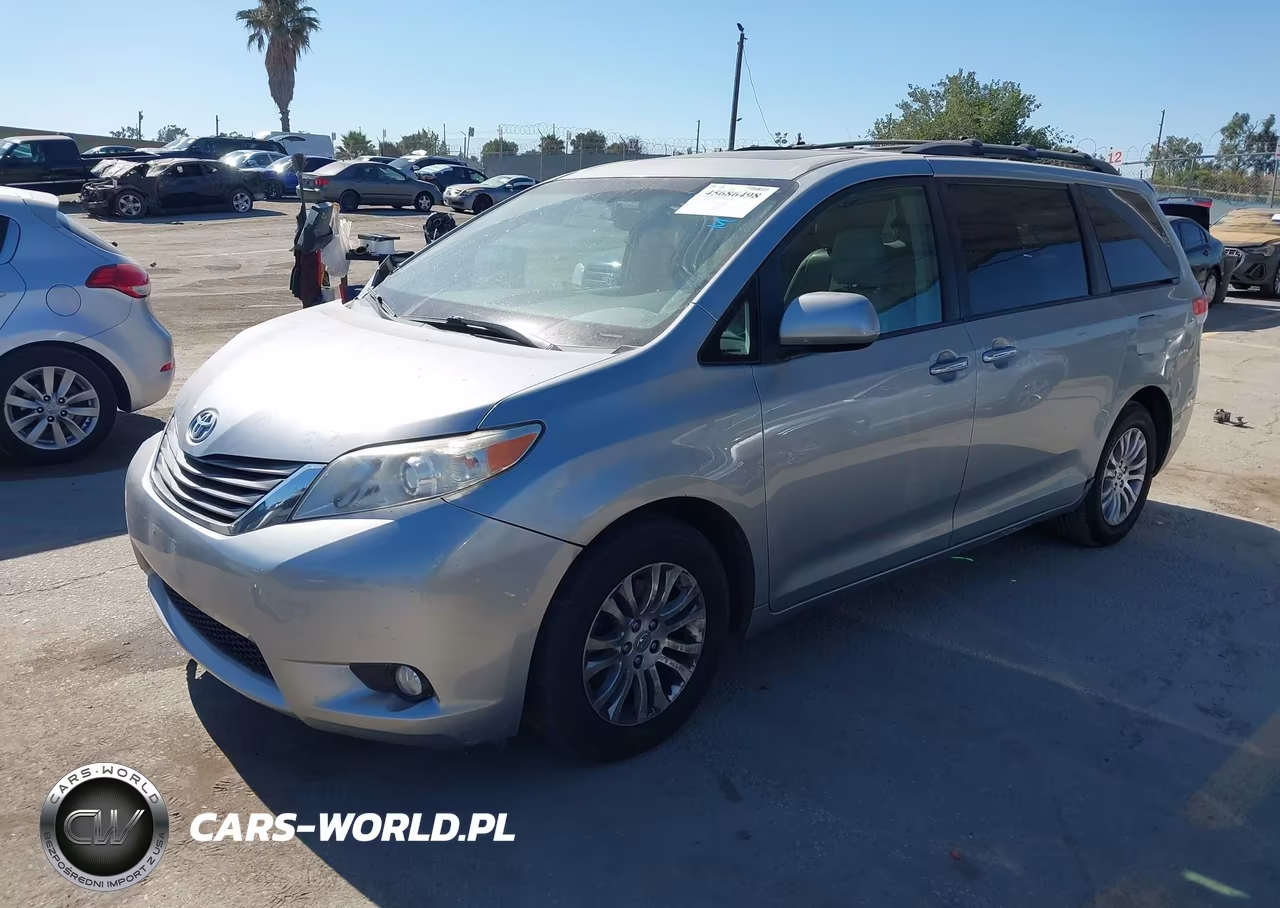 2014 Toyota Sienna Xle V6 8 Passenger VIN:5TDYK3DC8ES482319 - 2