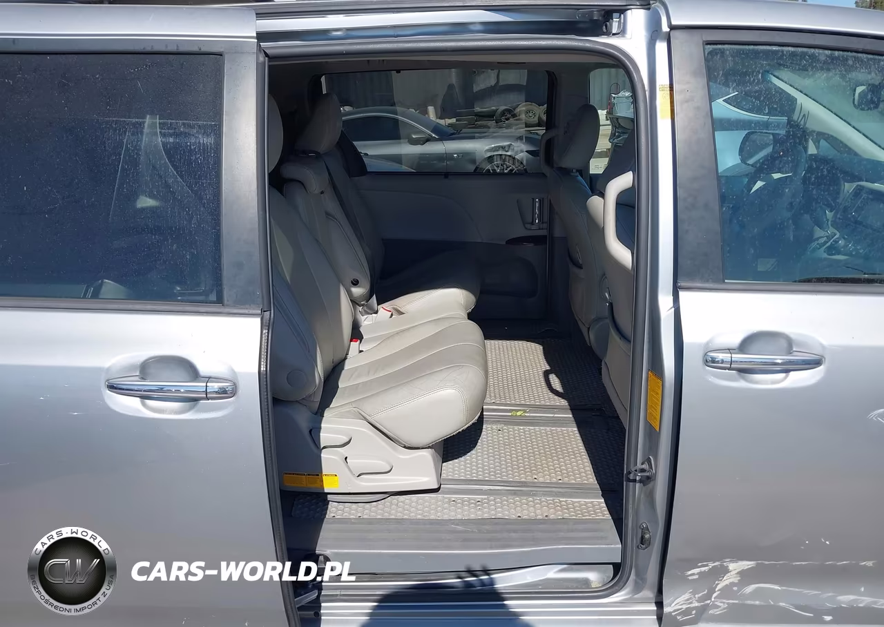 2014 Toyota Sienna Xle V6 8 Passenger VIN:5TDYK3DC8ES482319 - 8
