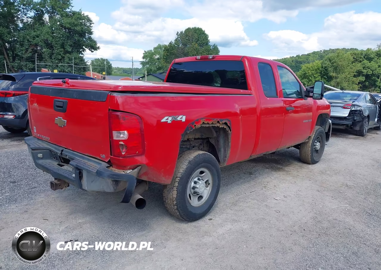 2008 Chevrolet Silverado 2500Hd Work Truck VIN:1GCHK29658E182518 - 4