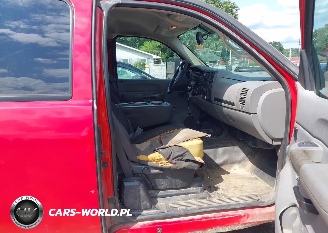 2008 Chevrolet Silverado 2500Hd Work Truck VIN:1GCHK29658E182518 - 5